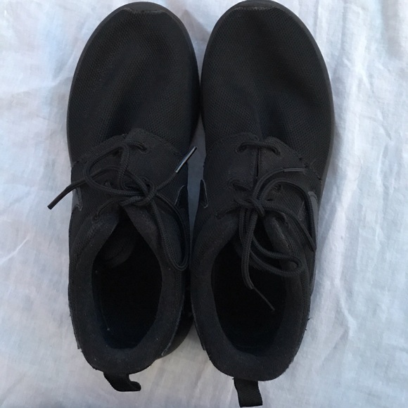 Nike kids shoes - Picture 3 of 4